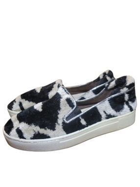 Baldiz Black And White Velvet Slip On Sneakee Size 40 US 10